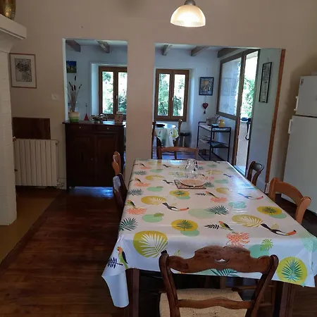 בית נופש De France Lacam *